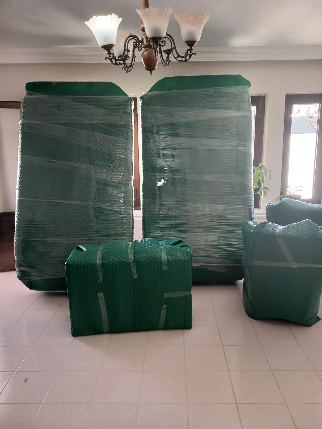 Mobilyaların profesyonel malzemeyle paketlenmesi